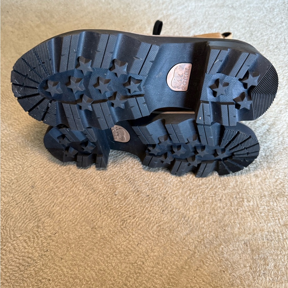 Sorel Joan Now Boots - Picture 5 of 8